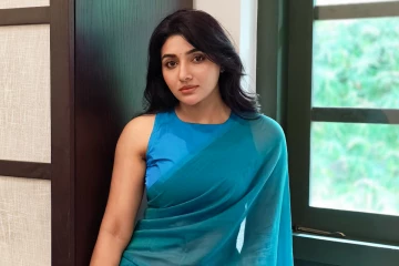 ஜெயிலர் நடிகை மிர்னா மேனன் சேலையில் அழகிய போட்டோஷூட்
