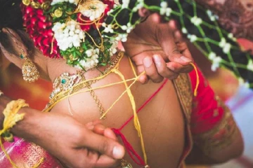 தமிழர் பகுதியில் அதிர்ச்சி ; மாப்பிள்ளையின் வயதை கேட்டு 23 வயது யுவதி விபரீத முடிவு!
