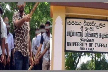 யாழ் பல்கலை மாணவன் கத்தியுடன் கைது!