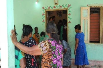 உறவினர் வீட்டிற்கு சென்று வீடு திரும்பிய மனைவி- பிள்ளைகளுக்கு காத்திருந்த சோகம்!