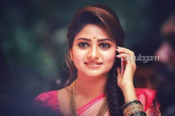 நடிகர்களுக்கு போட்டியாக அதிக சம்பளம் வாங்கும் டாப் நடிகைகள் லிஸ்ட்.. அடேங்கப்பா இவ்வளவா? | Actress Who Earn More Details