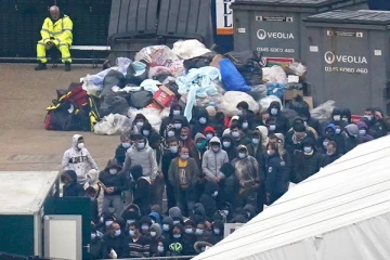 பிரித்தானியாவுக்கு புலம்பெயர சமூக ஊடகங்களில் விளம்பரம் செய்யும் கடத்தல்காரர்கள்: தண்டிக்க தயாராகும் சட்டம்