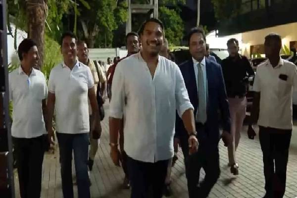 ரணிலை சந்தித்த பின் நாமல் வெளியிட்ட அதிரடி அறிவிப்பு | Namal S Dramatic Announcement After Meeting Ranil