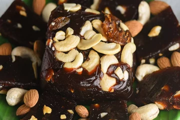 பார்த்தாலே தித்திக்கும் கருப்பட்டி அல்வா எப்படி செய்றாங்க?