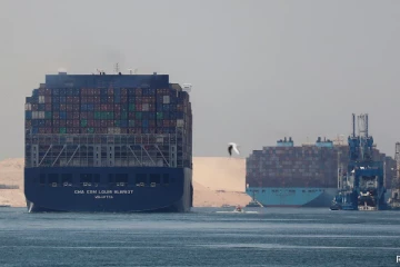 சிவப்பு கடலில் ஹவுதி-அமெரிக்க படைகள் மோதல்: 3 படகு நீரில் மூழ்கியது, 10 பேர் மரணம்