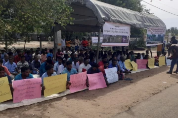 சுழற்சி முறையில் போராட்டத்தில் குதித்த மாதவனை மயிலத்தமடு பண்ணையாளர்கள்