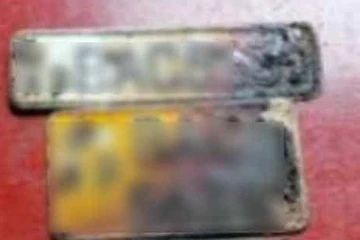 பொலிஸாரின் சோதனையில் சிக்கிய இலக்கத்தகடுகள், தோட்டாக்கள்