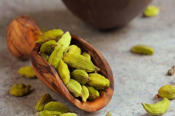 தினமும் 2 பச்சை ஏலக்காயை மென்று சாப்பிடுங்க - இந்த பிரச்சனை வராது | Chew Green Cardamom Every Day Problem Occur தினமும் 2 பச்சை ஏலக்காயை மென்று சாப்பிடுங்க - இந்த பிரச்சனை வராது | Chew Green Cardamom Every Day Problem Occur