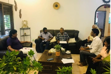 மலையக தமிழர்களின் அரசியல் அபிலாஷைகளையும் போராடும் சிங்கள இளைஞர் கவனத்தில் கொள்ளவேண்டும்: மனோ கணேசன்  (Photos)