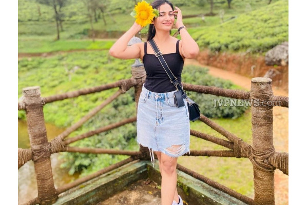 இலங்கை பெண் லாஸ்லியாவா இது? என்ன ஆச்சு... புகைப்படத்தை பார்த்து ஷாக்கான ரசிகர்கள் | Sri Lankan Actress Losliya Photoshoot Fans Shock