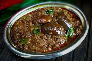 கிராமத்து ஸ்டைல் எண்ணெய் கத்திரிக்காய் குழம்பு: ரெசிபி இதோ