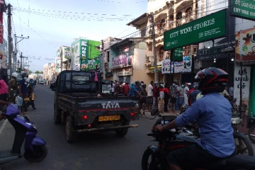 மதுபானசாலை கொத்தணிக்கு தயாராகும் யாழ்ப்பாணம்!