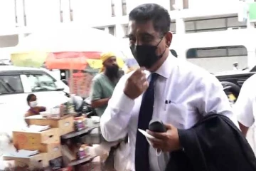ஜோன்ஸ்டன் பெர்னாண்டோவை தேடி  களமிறக்கப்பட பல பொலிஸ் குழுக்கள் !