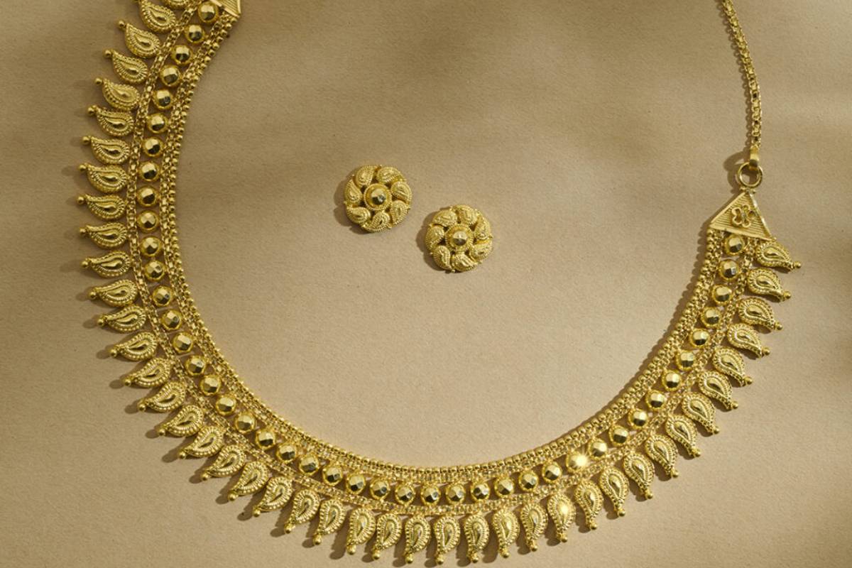 தொடர் சரிவில் தங்கம் விலை.., இன்றைய நிலவரம் என்ன? (13-10-2026) | Gold And Silver Price In Chennai