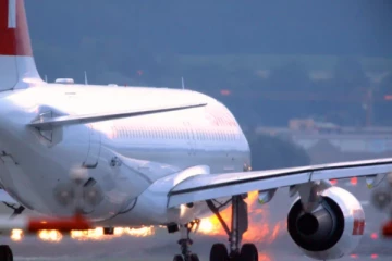 ஜனவரி மாதம் வரை இஸ்ரேலுக்கான விமான சேவை ரத்து: சுவிஸ் விமான நிறுவனம் முடிவு