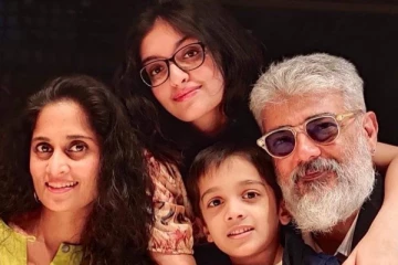 விமானத்தில் மனைவி, மகள், மகனுடன் நடிகர் அஜித்.. இதுவரை பலரும் பார்த்திராத வீடியோ..