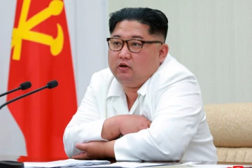 வடகொரியாவில் தவிக்கும் மக்கள்;  ஒரு கிலோ வாழைப்பழம் ரூ.3000க்கும் மேல் விற்பனை!