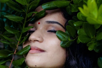 கேரளா பெண்கள் மாதிரி பொலிவா இருக்கனுமா? இத மட்டும் Try பண்ணுங்க போதும்