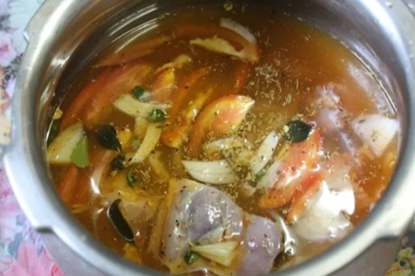 நெஞ்சு சளியை ஓட ஓட விரட்டும் நாட்டுக்கோழி சூப்... 5 நிமிடத்தில் செய்யலாம்! | Nattu Kozhi Soup Recipe