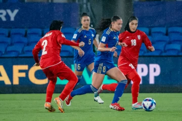 මීට පස්සේ මේවා අනිවාර්යයි - කාන්තා පාපන්දු පුහුණුවට අලුත් නීතියක්