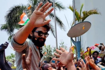 ஆந்திராவில் அதிர்ச்சி - நடிகர் அல்லு அர்ஜுன் மீது பரபரப்பு வழக்கு !!!