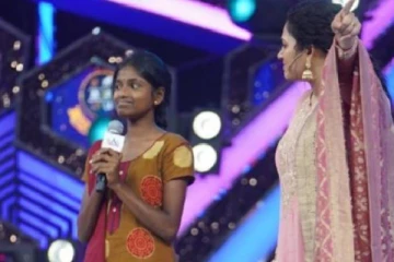 தென்னிந்திய தொலைக்காட்சியில் நடுவர்களை கண்கலங்க வைத்த இலங்கை தமிழ் சிறுமி!