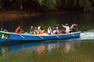 வெள்ளத்தைப் பார்க்க சென்றவருக்கு நேர்ந்த துயரம்