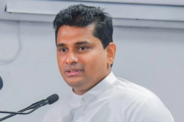 දෙසැම්බර් 8 ආණ්ඩුව වට්ටයිද? ජයසුමනගෙන් අනාවැකියක්.