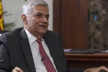 ජනපති සමඟ විශේෂ පිරිසක් සාකච්ඡාවක් ..