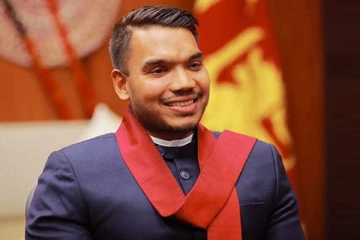 නාමල් යළි ක්‍රීඩා ඇමතිධූරයට පත් වෙයි?..අලුත්ම ආරංචිය මෙන්න.