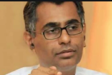 துப்பாக்கியுடன் சரணடைந்த சம்பிக்க ரணவக்க! பொலிஸார் எடுத்துள்ள நடவடிக்கை