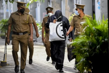 காதலியை கண்காணிக்க விசித்திரமாக அலைந்த இளைஞனுக்கு நேர்ந்த கதி!