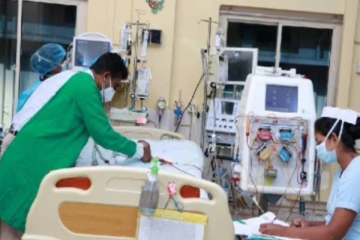 அறிகுறிகள் தென்பட்டால் வீட்டிலேயே இருக்கவும் - இலங்கை மக்களுக்கு அவசர எச்சரிக்கை | Urgent Warning To The People Of Sri Lanka