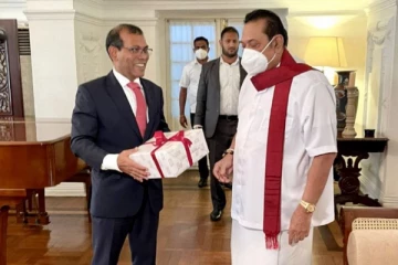 மகிந்த குடும்பத்தை கூட்டிச்செல்ல  இலங்கைக்கு  வந்த நாடொன்றின்  ஜனாதிபதி!