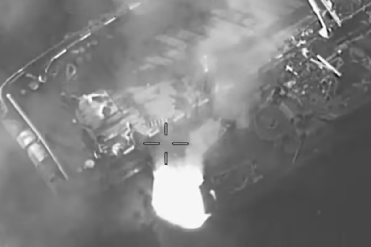 இந்தியாவுக்கு புறப்படவிருந்த ஈரானிய விமானத்தை சிதைத்த அமெரிக்கா! | Us Strike Hits India Bound Iran Aircraft