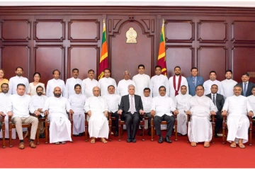 රාජ්‍ය ඇමැතිවරුන්ට සැලකිය යුතු විදිය ගැන ජනපති ලේකම්ගෙන් උපදෙස්
