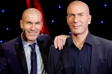 பிரான்ஸ் கால்பந்து ஜாம்பவானுக்கு மெழுகு சிலை!