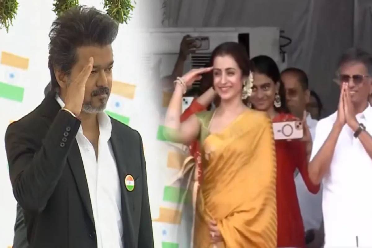 viral photos: விஜய் கொடி ஏற்றிய முதல் சுதந்திர தின விழா : முதல் வரிசையில் திரிஷா! | Cm Vijay 1St Independence Day Trisha Joined