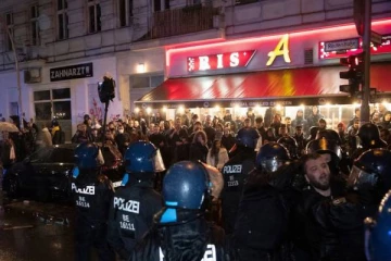 ஜேர்மனியில் பாலஸ்தீன ஆயுதக்குழு ஆதரவாளர்கள் கொண்டாட்டம்: பொலிசார் நடவடிக்கை