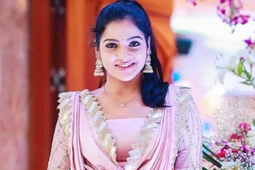 தீயாய் பரவும் சித்ராவின் காணொளி... கடந்த வருடத்தில் அன்னையர் தினத்தில் என்ன செய்திருக்கிறார்னு பாருங்க