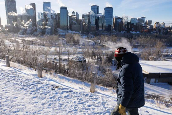 கனடாவில் மின்சாரம் தடைப்படும் சாத்தியம்? | Extreme Weather A Growing Risk To Canada