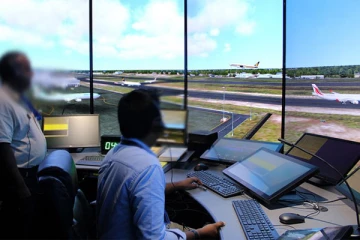 யாழில் இளைஞர் - யுவதிகளை இலக்கு வைத்து பல கோடி ரூபாய் மோசடி