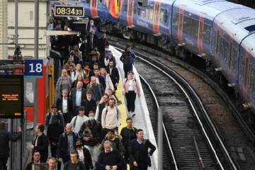 மூன்று நாட்கள் பிரித்தானியா ஸ்தம்பிக்கும்: மிகப்பெரிய வேலை நிறுத்தம்