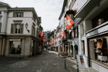 உலகின் தலைசிறந்த நாடுகள் பட்டியலில் முதலிடம் பிடித்தது சுவிட்சர்லாந்து