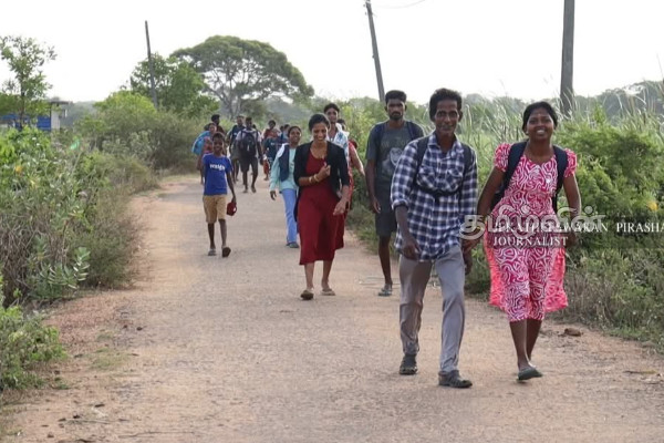மாந்தையை வந்தடைந்த மடுத் திருத்தலத்தை நோக்கிய பயணம் | Journey Towards Madhu Church Reached Manthai