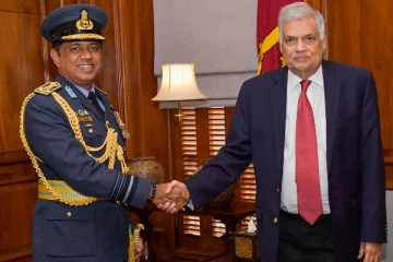 ஜனாதிபதியை சந்தித்த பாதுகாப்பு உயர் அதிகாரிகள் (Photos)