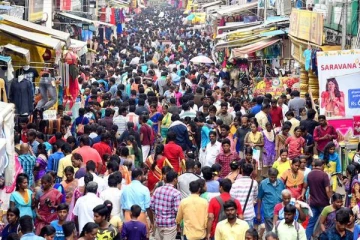 களைகட்டும் தீபாவளி விற்பனை: ட்ரோன் கேமராக்கள் மூலம் கண்காணிக்கும் காவல்துறை