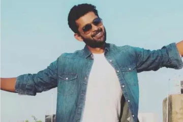 என்னது நீங்களும்  வெளியே வந்துட்டீங்களா? - வைரலாகும் 'பாரதி கண்ணம்மா' ஹீரோ இன்ஸ்டா போஸ்ட்