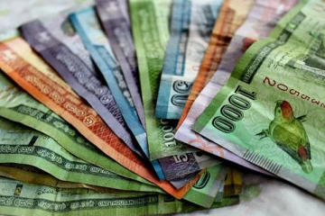 யாழில் போலி நாணயத்தாள் அச்சிடும் இயந்திரத்துடன் இளைஞர் கைது (Photo)