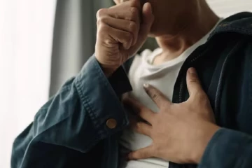 ලෝකෙම කළඹමින් තවත් මාරාන්තික තත්ත්වයක් - වැසි දිනවල මෙහෙම වුණොත් වහාම වෛද්‍ය ප්‍රතිකාර ලබා ගන්නැයි දන්වයි